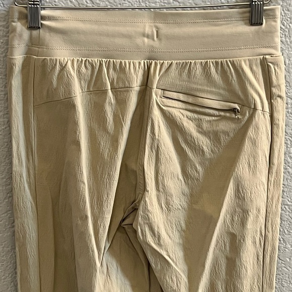 Athleta Trekkie North Jogger Pants Cream Tan Sand Size 2 - Picture 6 of 7